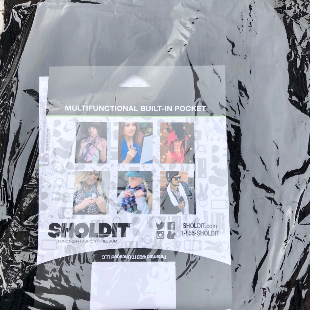 SHOLDIT Infinity Scarf with Pocket